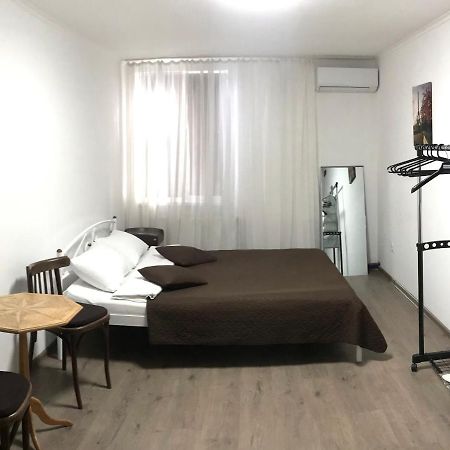 Мини Отель «Positive” Kiev Ngoại thất bức ảnh