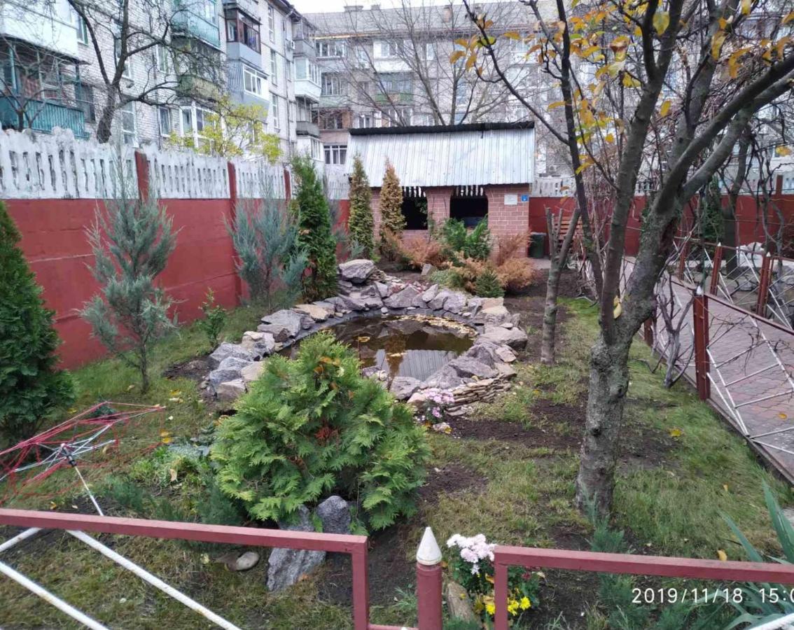 Мини Отель «Positive” Kiev Ngoại thất bức ảnh